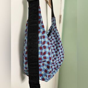 Used Wavy Gingham Blue Baggu Medium Crescent Bag